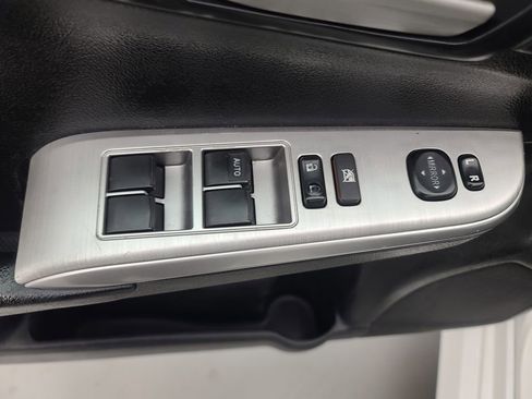 Used 2013 Toyota Camry SE image 22