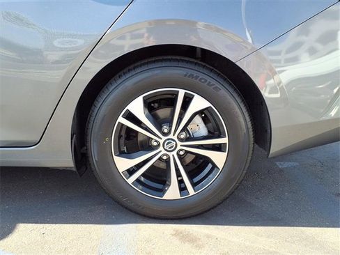 Used 2023 Nissan Sentra SV image 7