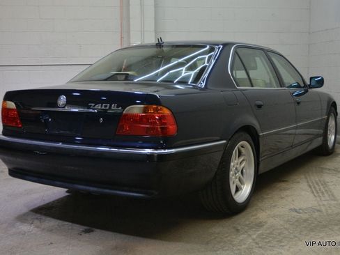 Used 2001 BMW 740iL RWD image 4