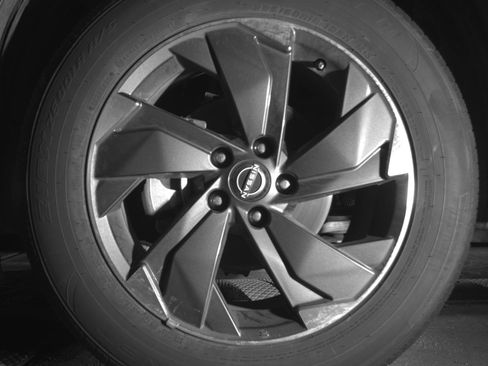 Used 2025 Nissan Rogue SV image 12