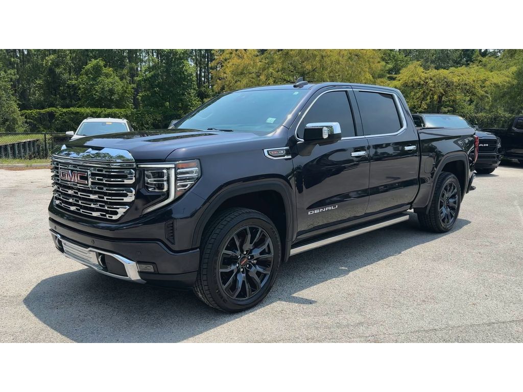 Certified 2023 GMC Sierra 1500 Denali w/ Denali Reserve Package AWD/4WD image 4