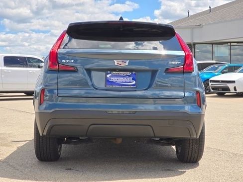 Used 2024 Cadillac XT4 Luxury w/ Cold Weather Package FWD image 28