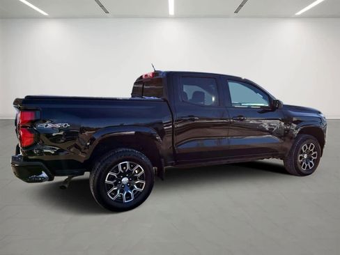 Used 2023 Chevrolet Colorado LT w/ LT Convenience Package III image 4