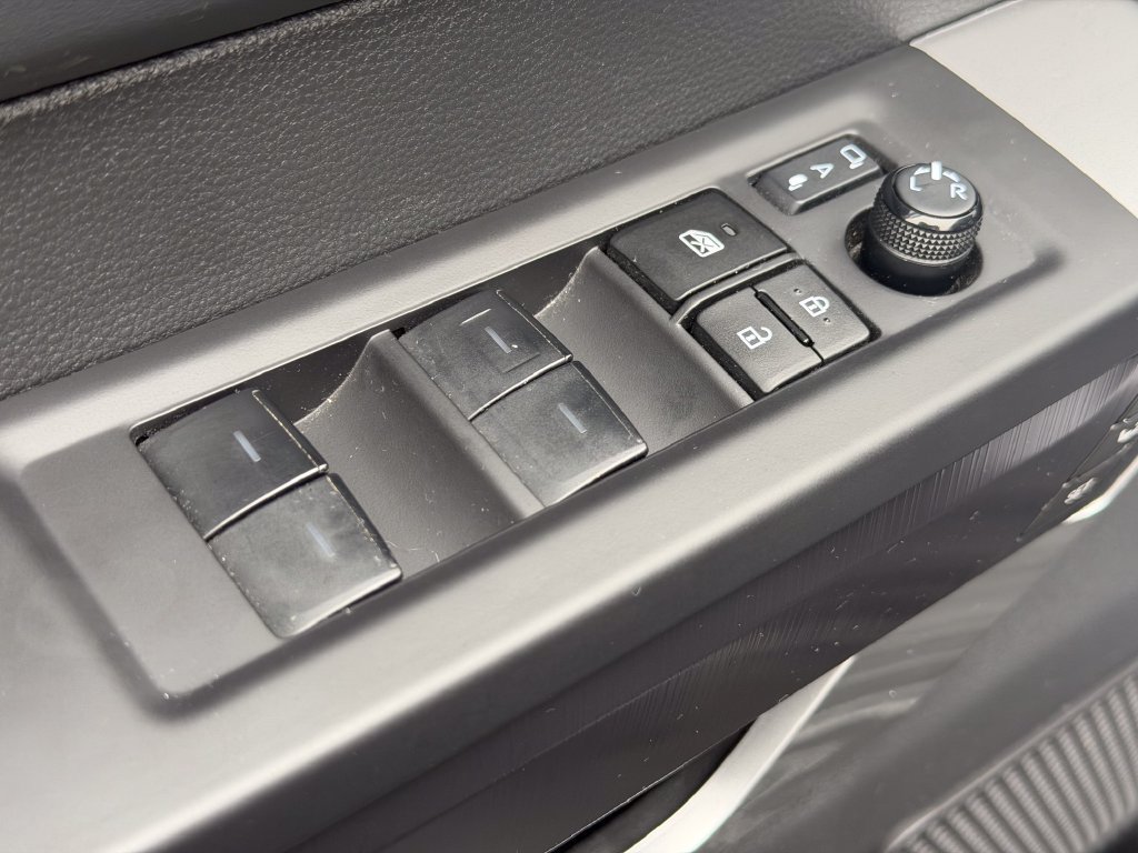 Used 2024 Toyota Sequoia Platinum AWD/4WD image 13