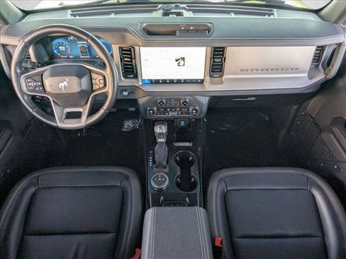 Certified 2025 Ford Bronco Outer Banks AWD/4WD image 18