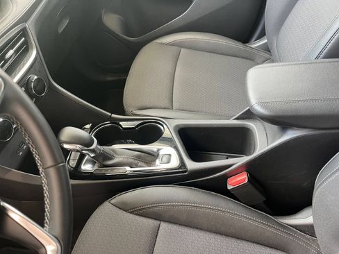 Used 2025 Buick Encore GX Preferred FWD image 40