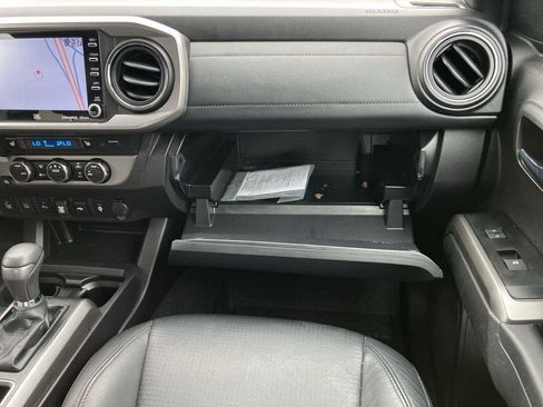 Used 2022 Toyota Tacoma Limited w/ Nightshade Package image 19