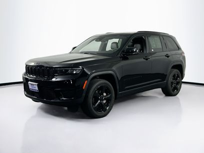 Used 2023 Jeep Grand Cherokee Altitude