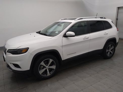 Used 2019 Jeep Cherokee Limited AWD/4WD image 2