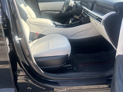 Used 2025 Hyundai Tucson SEL FWD image 13