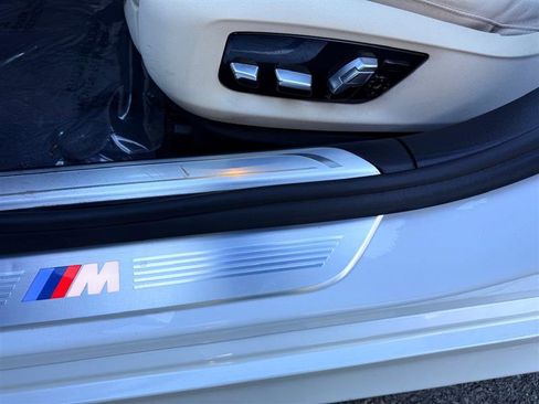 Used 2018 BMW 750i image 36