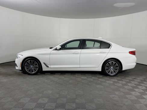 Used 2019 BMW 530i xDrive w/ Convenience Package image 3