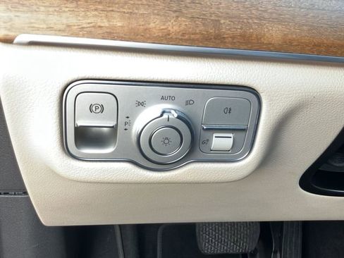 Used 2021 Mercedes-Benz GLE 350 GLE 350 w/ Premium Package image 42