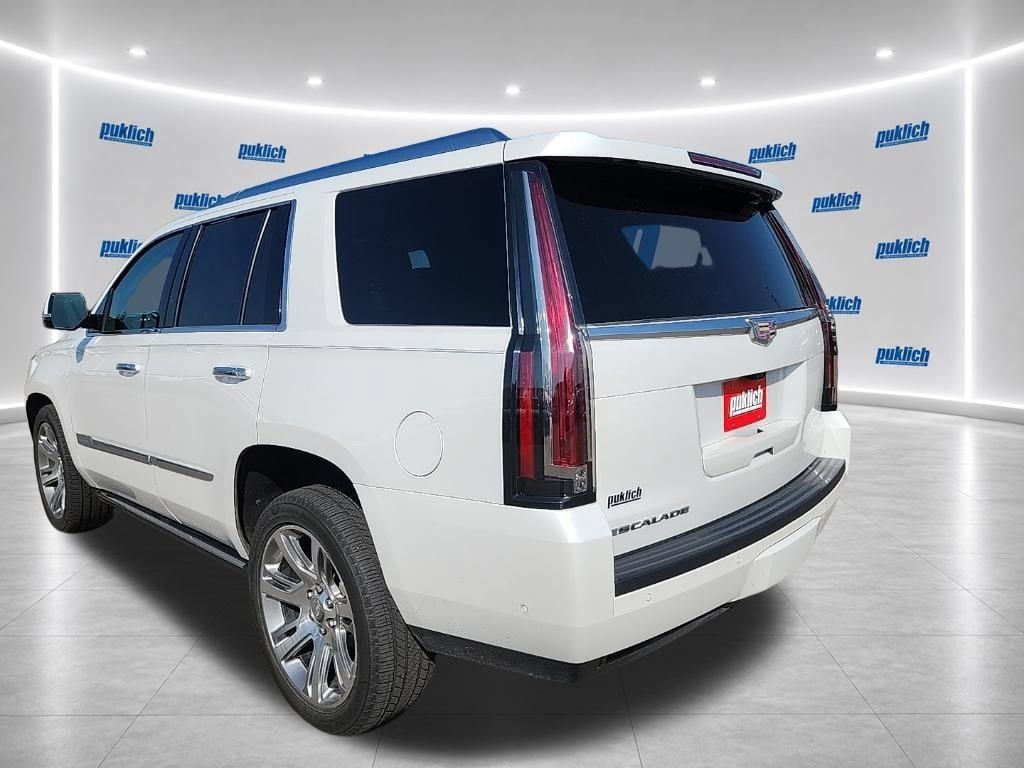 Certified 2018 Cadillac Escalade Premium Luxury AWD/4WD image 5
