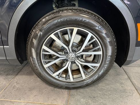 Used 2019 Volkswagen Tiguan SE w/ Panoramic Sunroof Package AWD/4WD image 22