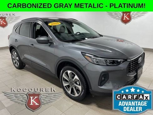 Used 2025 Ford Escape Platinum AWD/4WD image 1