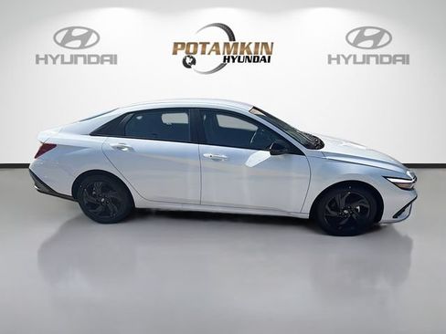 Certified 2026 Hyundai Elantra Sport w/ Cargo Package FWD image 4