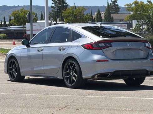 Used 2022 Honda Civic Sport Touring image 6