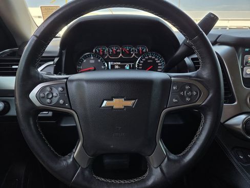 Used 2019 Chevrolet Tahoe LT w/ LT Signature Package RWD image 24