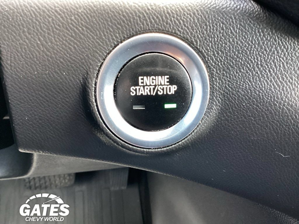 Used 2023 GMC Terrain SLE w/ Driver Convenience Package FWD image 21