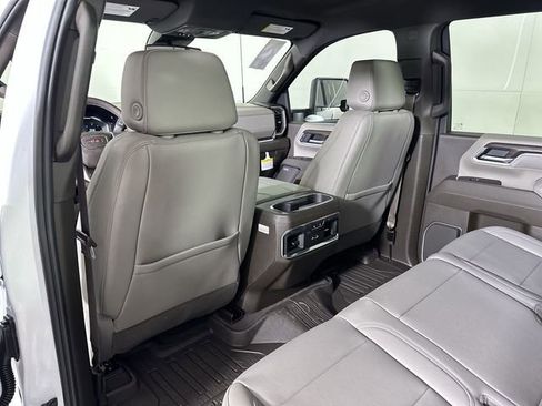 New 2026 GMC Sierra 2500 SLT w/ Max Trailering Package AWD/4WD image 22