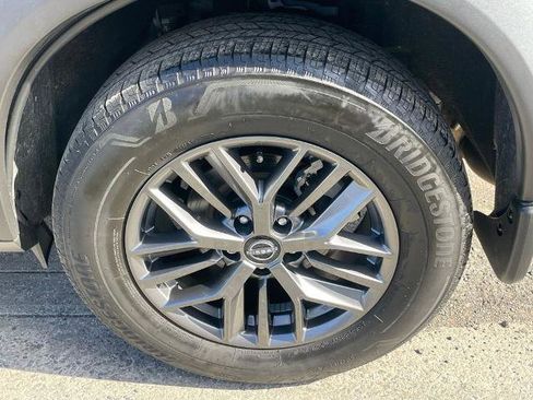 Used 2023 Nissan Rogue S AWD/4WD image 22