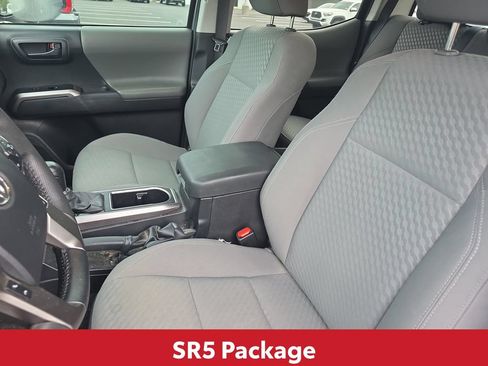 Used 2023 Toyota Tacoma SR5 w/ Technology Package AWD/4WD image 17