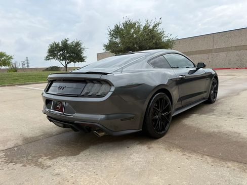 Used 2019 Ford Mustang GT w/ Black Accent Package RWD image 5
