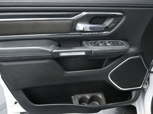 Used 2023 RAM 1500 Laramie AWD/4WD image 12