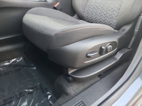 Used 2023 Chevrolet Equinox LT image 13