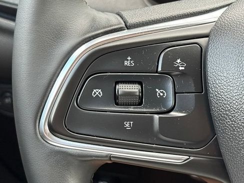 Used 2025 Buick Encore GX Sport Touring AWD/4WD image 17