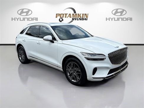 Used 2024 Genesis GV70 2.5T w/ Select Package image 3