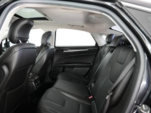 Used 2013 Ford Fusion Titanium w/ Titanium Driver Assist Pkg AWD/4WD image 32