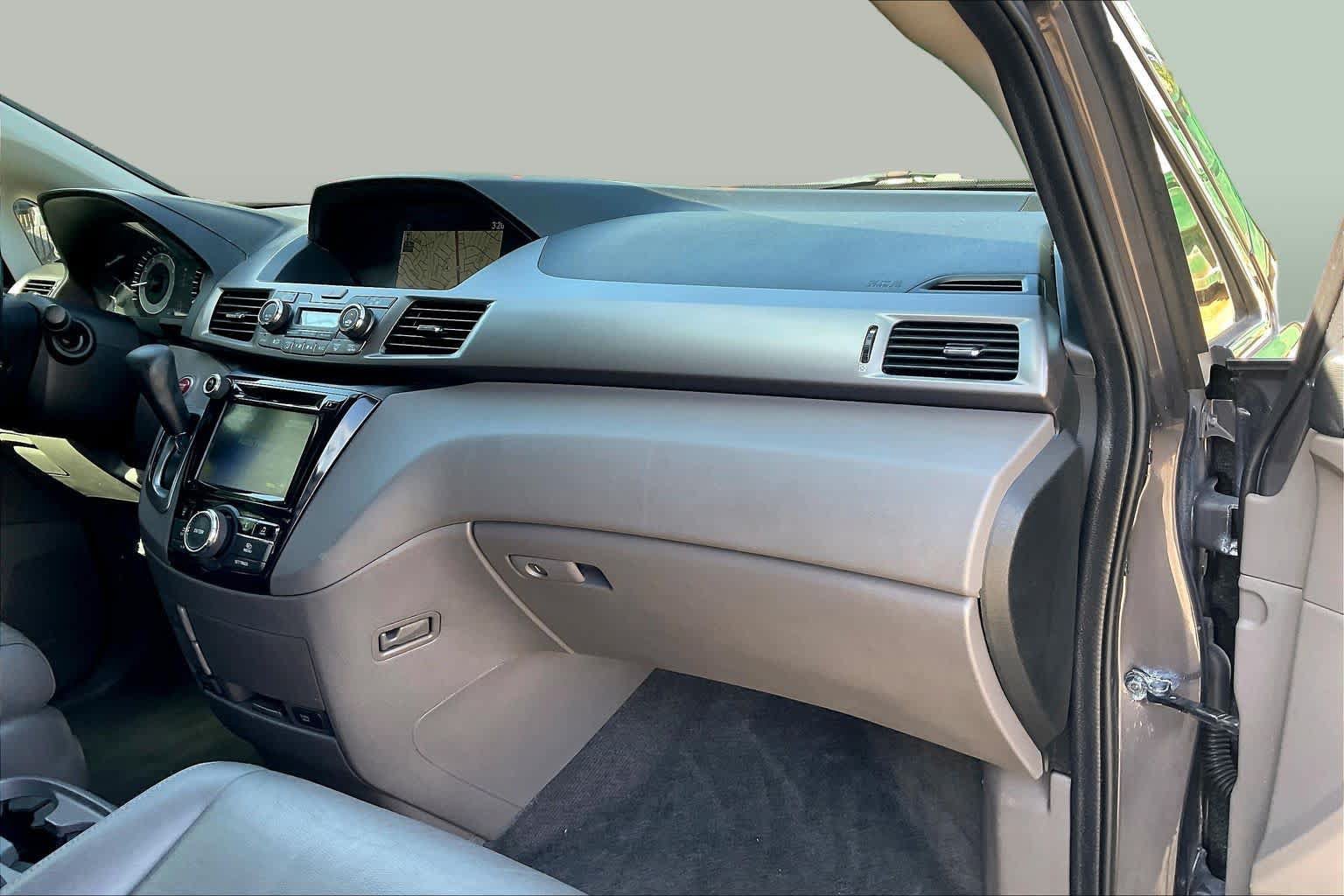Used 2016 Honda Odyssey EX-L image 18