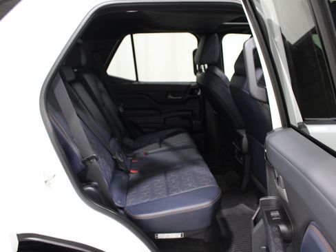 Used 2025 Toyota 4Runner Platinum AWD/4WD image 24