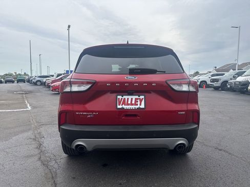 Used 2020 Ford Escape Titanium w/ Titanium Premium Package 2.0 FWD image 11
