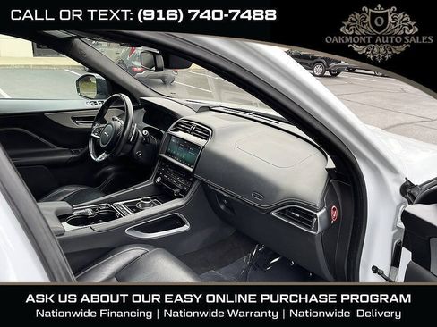 Used 2017 Jaguar F-PACE S AWD/4WD image 13