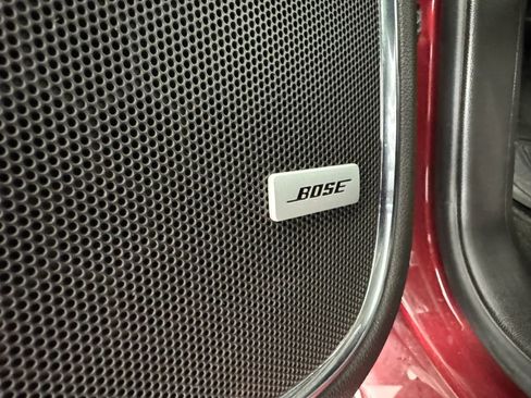 Used 2016 GMC Yukon SLT w/ Open Road Package AWD/4WD image 46