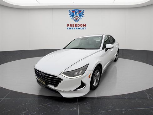 Used 2023 Hyundai Sonata SE image 1