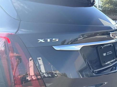 Certified 2024 Cadillac XT5 Premium Luxury AWD/4WD image 9