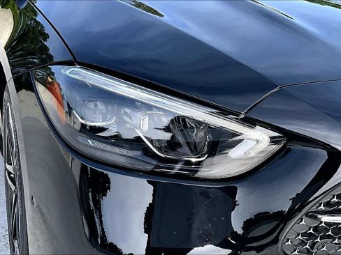 Used 2025 Mercedes-Benz C 300 4MATIC Sedan image 27