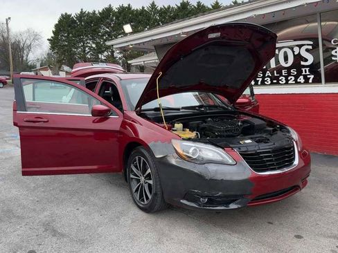 Used 2014 Chrysler 200 Limited w/ Sun/Sound Group image 33