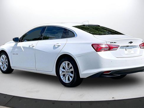 Used 2019 Chevrolet Malibu Hybrid w/ Leather Package FWD image 7