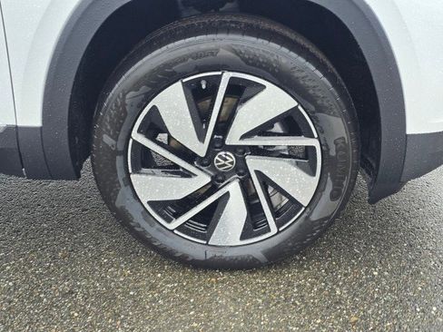 New 2026 Volkswagen Atlas SEL AWD/4WD image 9