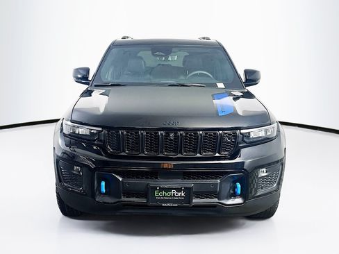 Used 2024 Jeep Grand Cherokee Trailhawk w/ Advanced Protech Group II AWD/4WD image 2