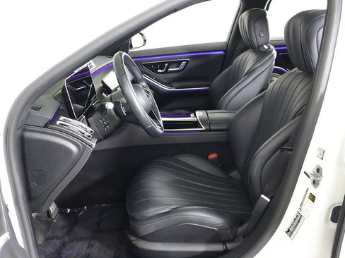 Used 2022 Mercedes-Benz S 500 4MATIC w/ AMG Line Package image 36