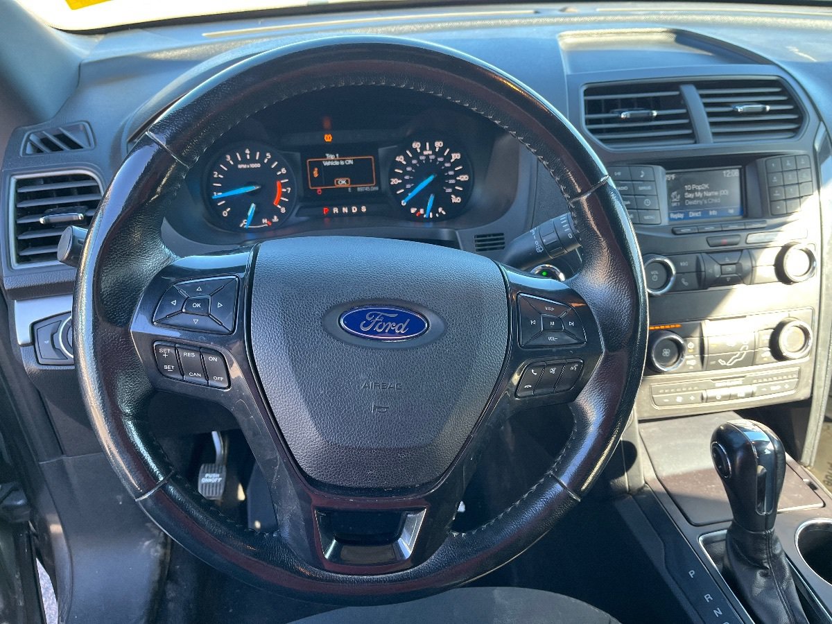 Used 2019 Ford Explorer XLT FWD image 10