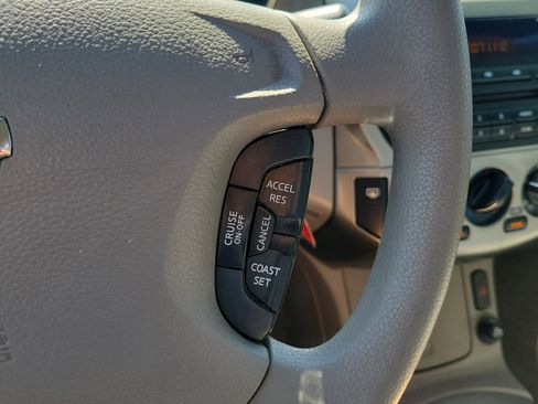 Used 2003 Nissan Altima 2.5 S FWD image 23