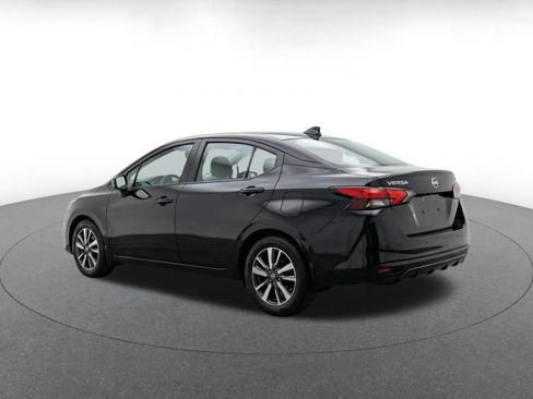 Used 2025 Nissan Versa SV FWD image 7