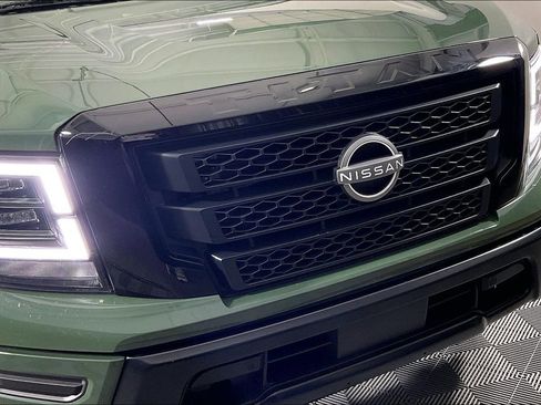 Used 2024 Nissan Titan SV w/ SV Bronze Edition Package RWD image 39